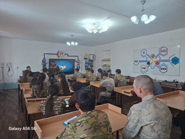 Калашников автоматы және қол оқшашары
